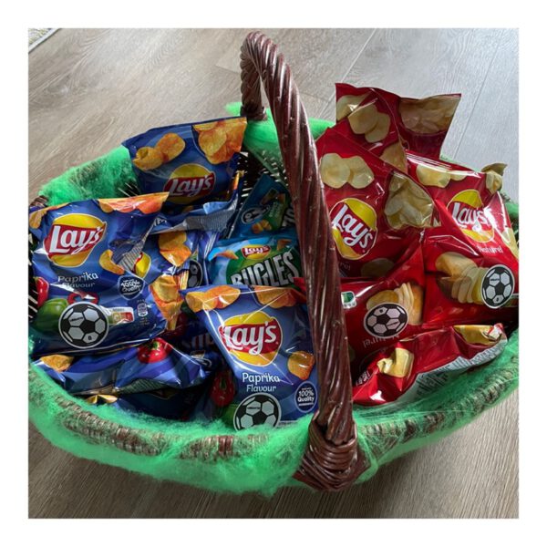 traktatie chips, traktatie voetbal