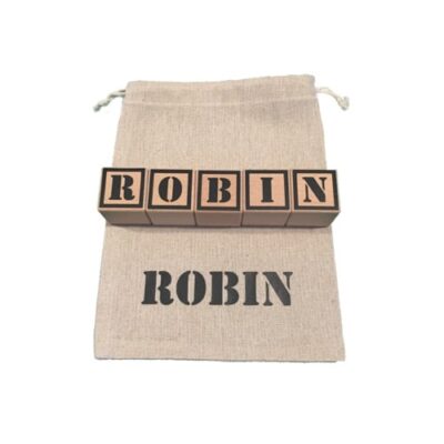kraamcadeautje, houten naamblokken