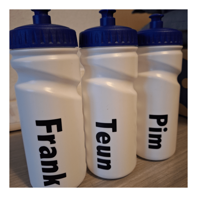 bidon met naam, naamsticker bidon