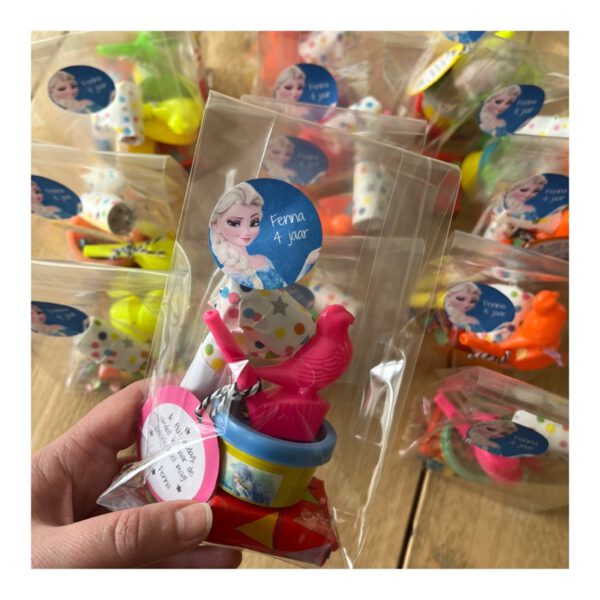 Traktatie Frozen, traktatiesticker Frozen