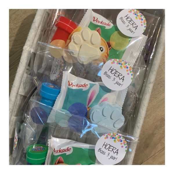 traktatiesticker, sticker traktatie