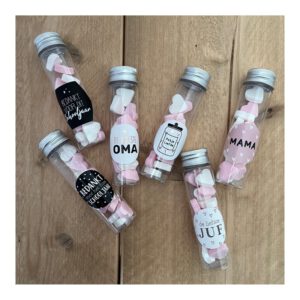 Buisjes met lekkers. leuk cadeautje, kleinigheidje