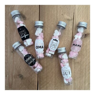 Buisjes met lekkers. leuk cadeautje, kleinigheidje