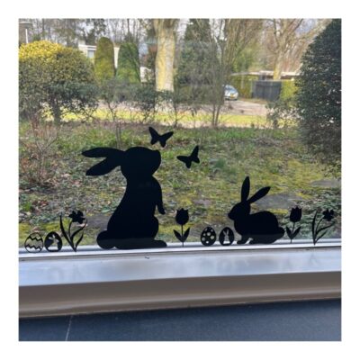 Raamstickers voor Pasen met paaseieren, haasjes, vogeltjes en bloemetjes.