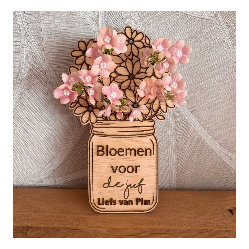 Houten bloemen voor de juf, leuk als bedankje aan het einde van het schooljaar
